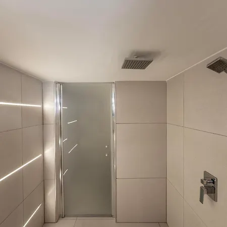 Sevis Apartment *