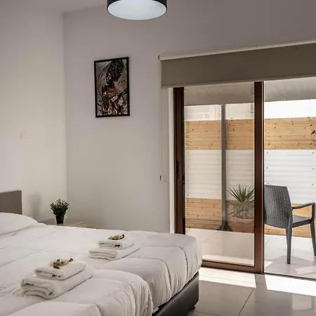 Sevis Apartment *